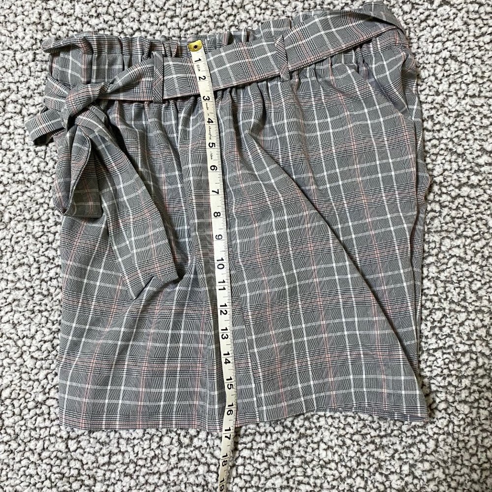 Shein Plaid, Belted Shorts and Cami Combo Size 2XL - Picture 7 of 8
